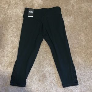 Victoria’s Secret sport crops